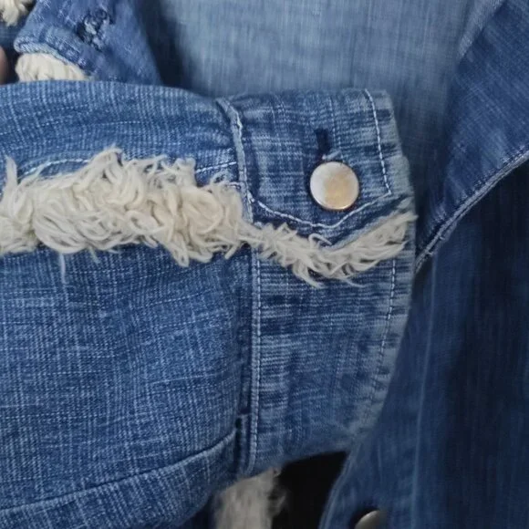 Denim jacket - Picture 4 of 10